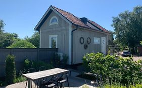 Station Bed And Kitchen Guesthouse